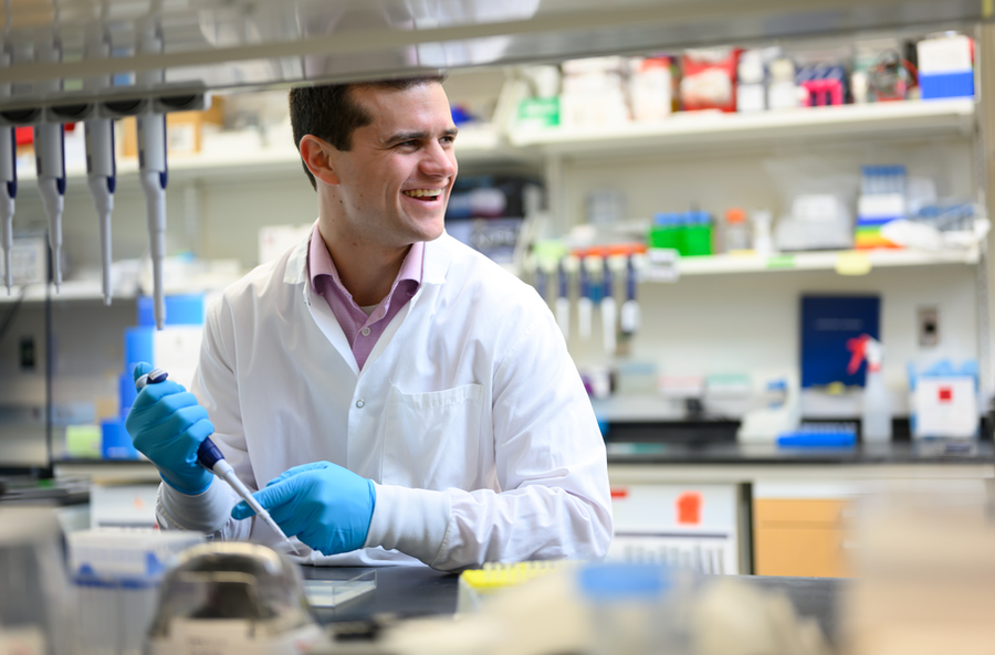 HST MEMP PhD candidate Louis DeRidder