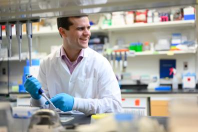 HST MEMP PhD candidate Louis DeRidder