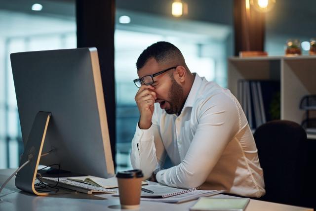A new study from MIT reveals what happens in the brain as momentary failures of attention occur due to sleep deprivation.